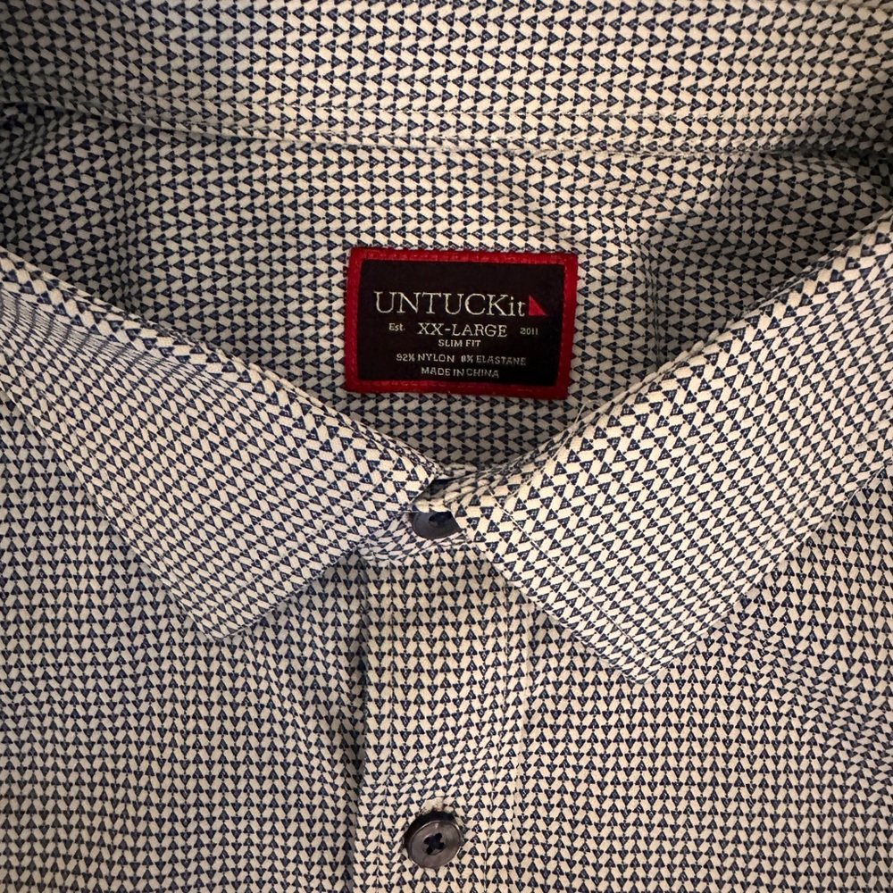 UNTUCKit Light Blue Patterned Button Down Shirt X… - image 3